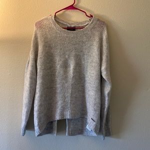 Split back sweater